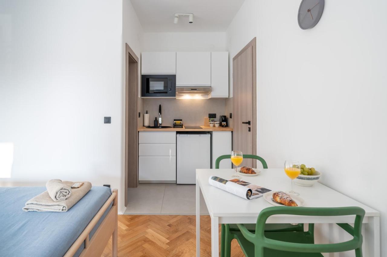 New! D31 Studio W2 Bikes, Sunny Terrace & Parking Rovinj Eksteriør bilde