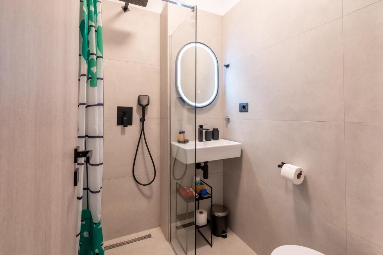 New! D31 Studio W2 Bikes, Sunny Terrace & Parking Rovinj Eksteriør bilde