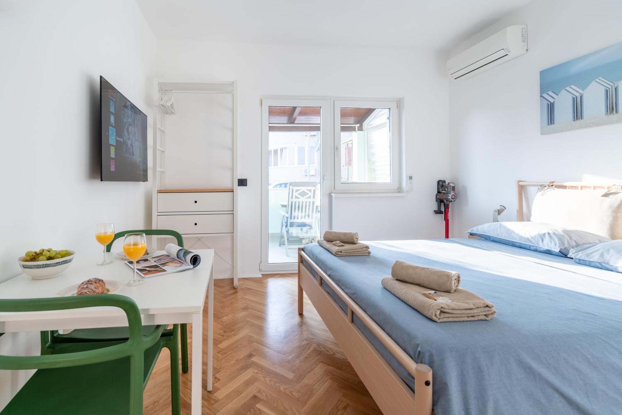 New! D31 Studio W2 Bikes, Sunny Terrace & Parking Rovinj Eksteriør bilde