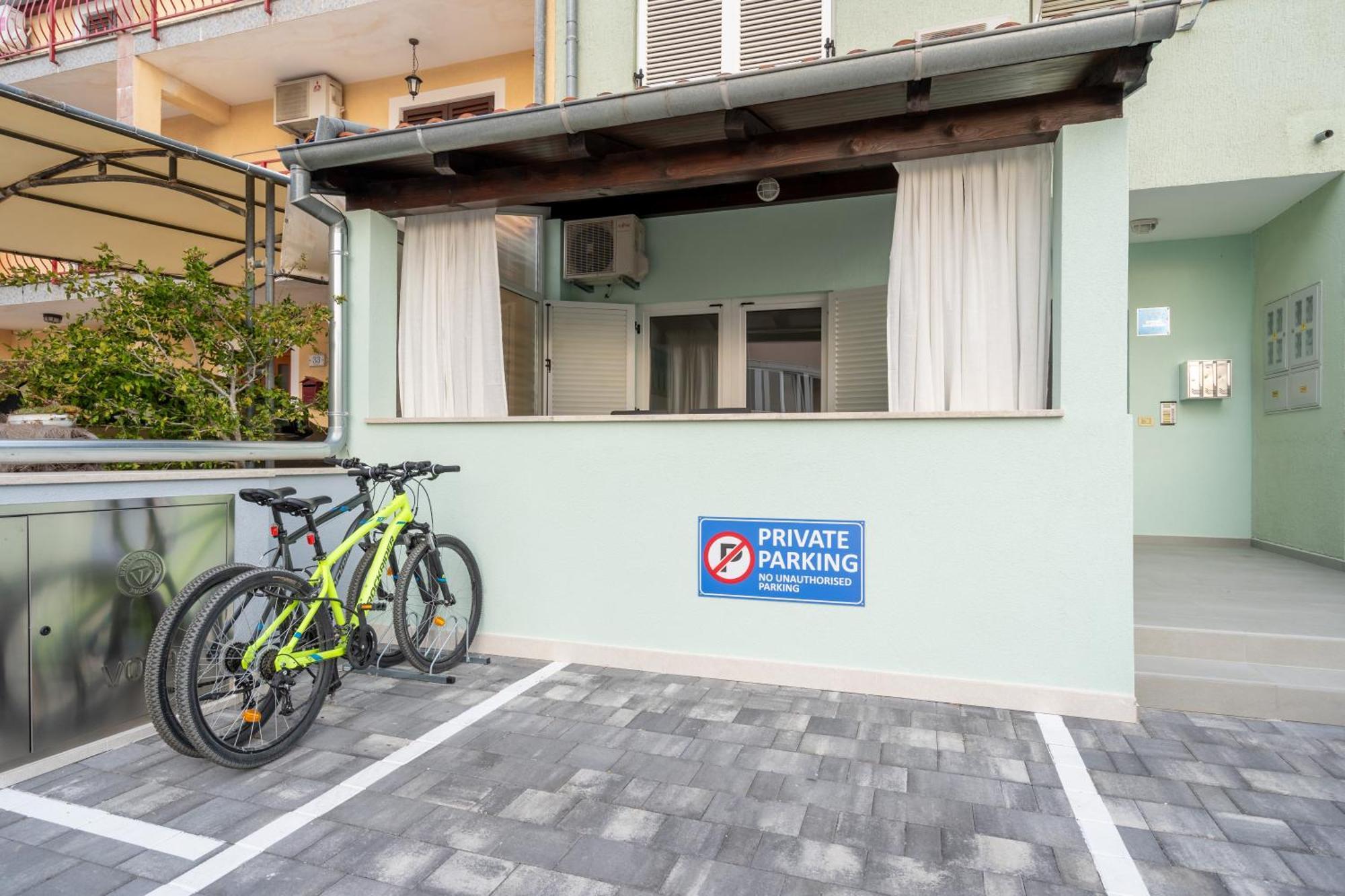 New! D31 Studio W2 Bikes, Sunny Terrace & Parking Rovinj Eksteriør bilde